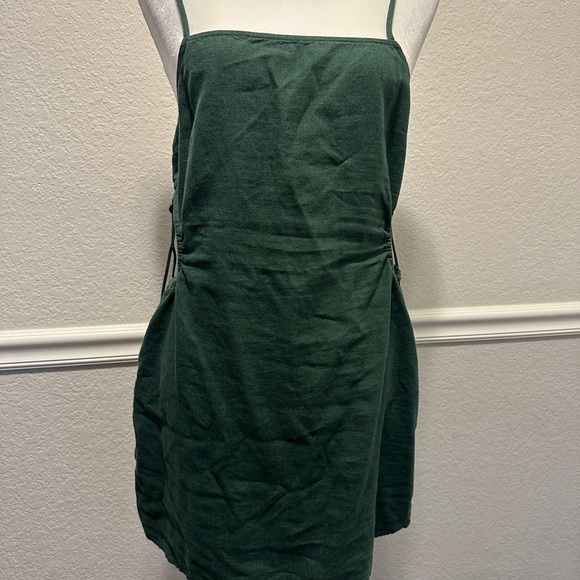 aerie Dresses & Skirts - Aerie Linen Cut off side Mini Dress Forest Green Size M